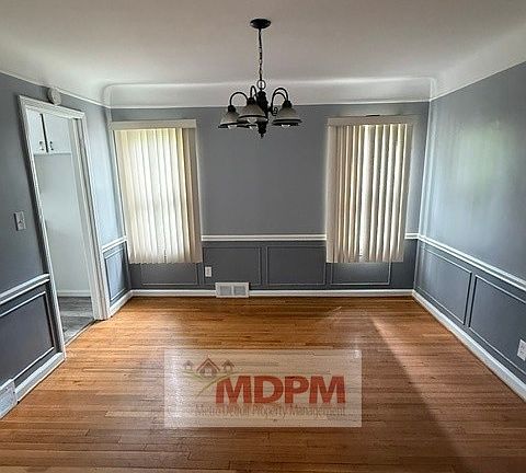 2nd image of 14422 Rutherford St #2
