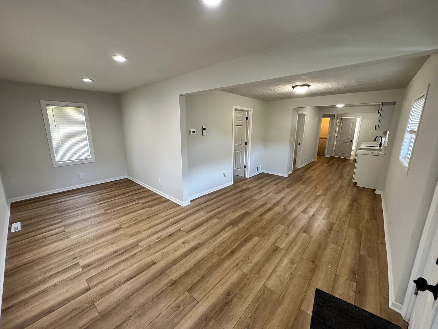 2649 Monroe St — Photo 4