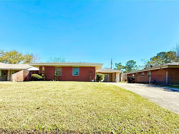 2nd image of 3326 Somerset Dr