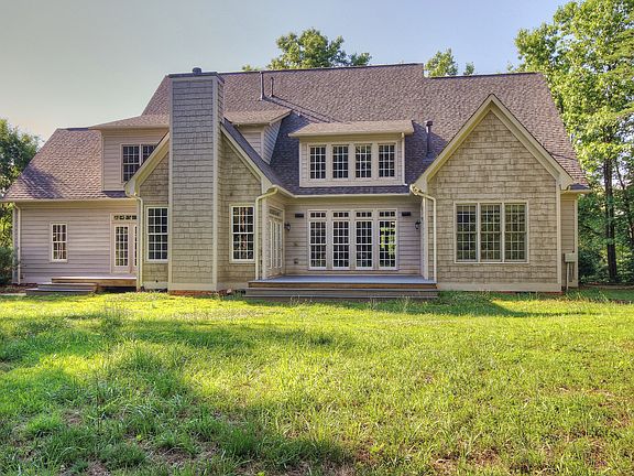 2nd image of 141 Alder Springs Ln