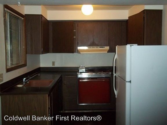 3rd image of 378 S Park St APT E