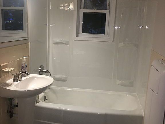 Clean modern bathroom 