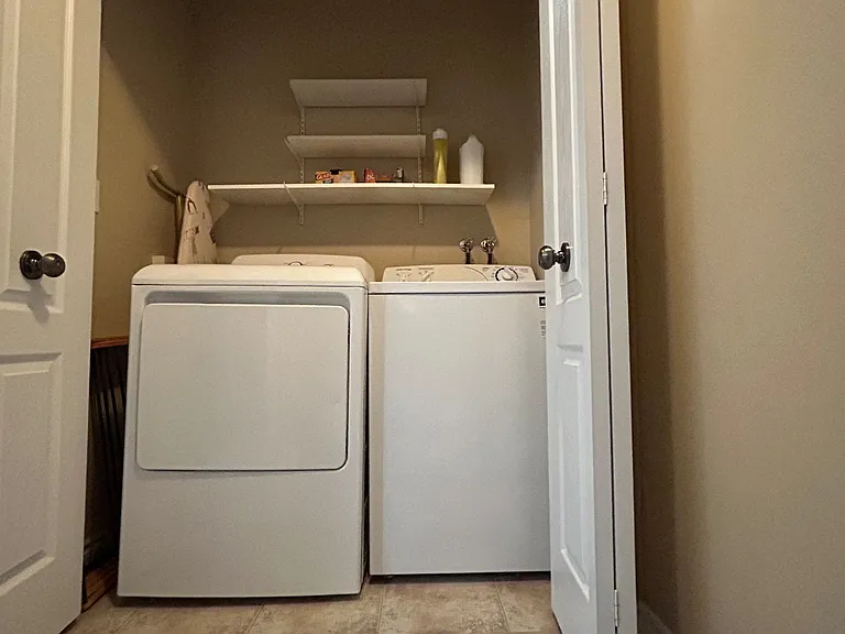 55 Mooregate Cres #13B — Photo 9