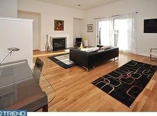 4354 Terrace St, Philadelphia, PA 19128