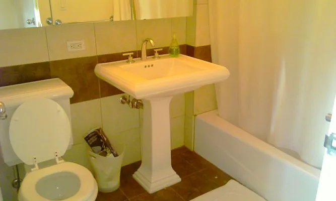 Rented by Metropolis Real Estate of Manhattan | media 23