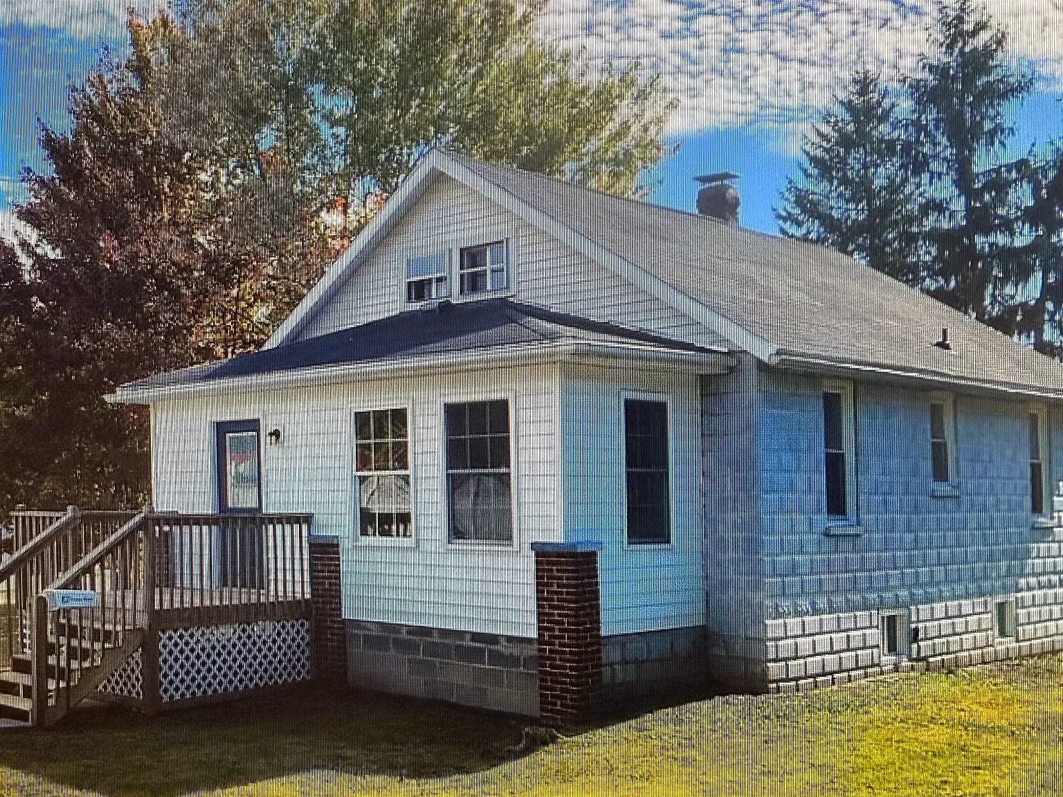 3 bed, 1200 sqft, $1,250 — Photo 1