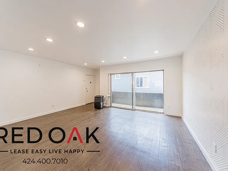 902 N Normandie Ave #7 — Photo 6