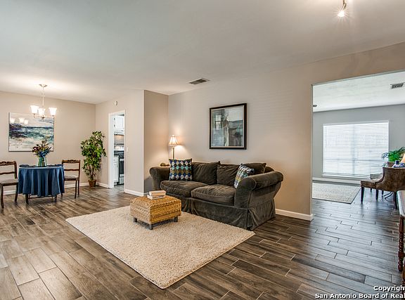 4th image of 9435 Bowen Dr