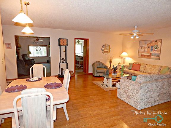 3rd image of 810 Vernon Dr