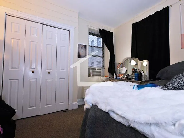 822 Beacon St #3 — Photo 9