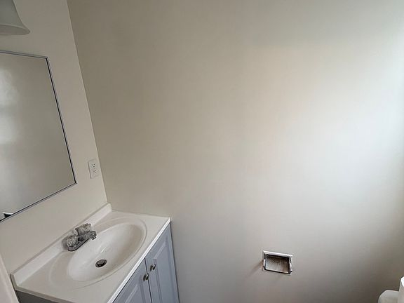 5th image of 1128 20th St APT 4