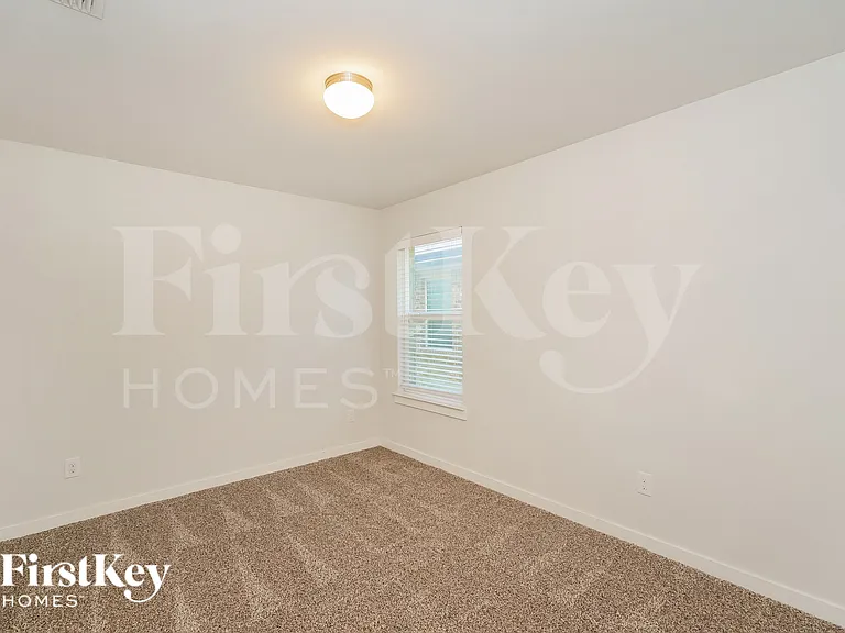 9005 Dameron Dr — Photo 16