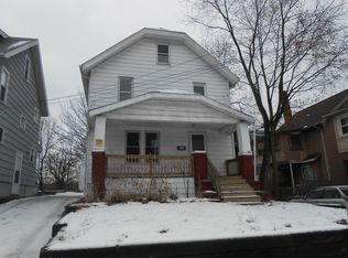 106 Shaker Dr, Akron, OH 44305