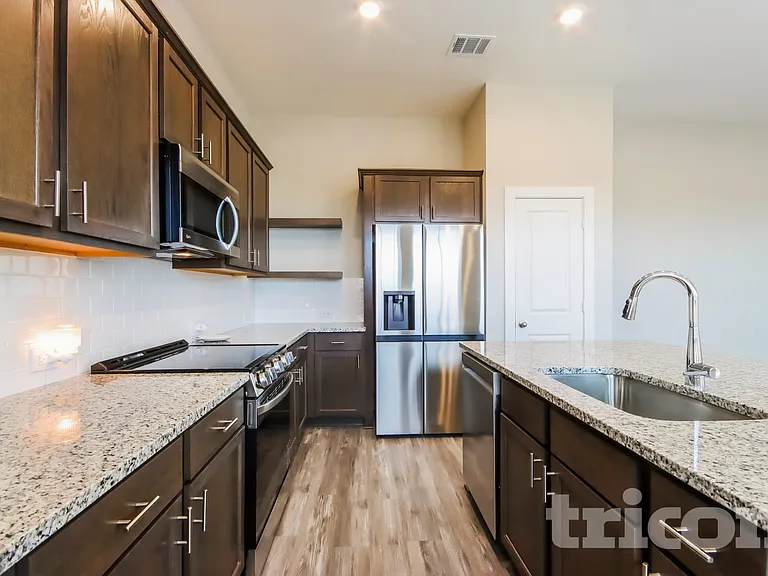 22726 Terrazzo Dr — Photo 6