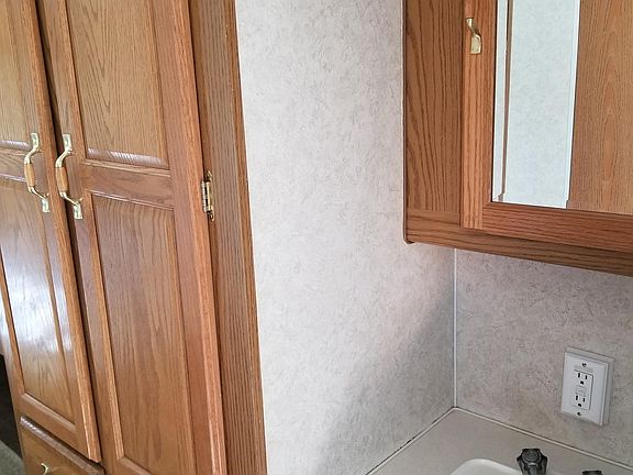 5th image of 14955 Llagas Ave