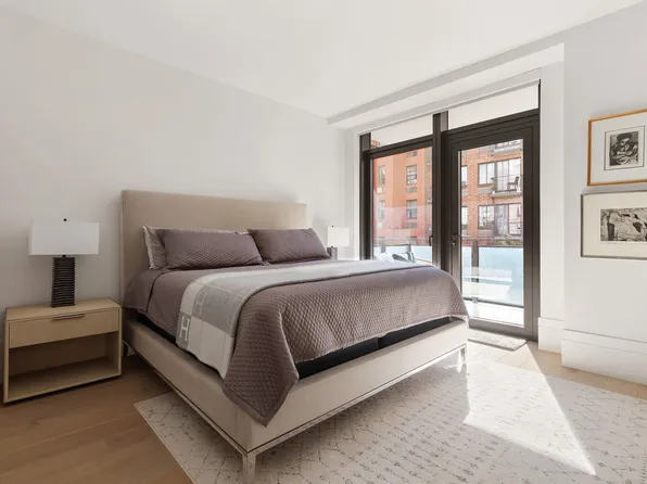 310 East 86th Street image 7 of 24