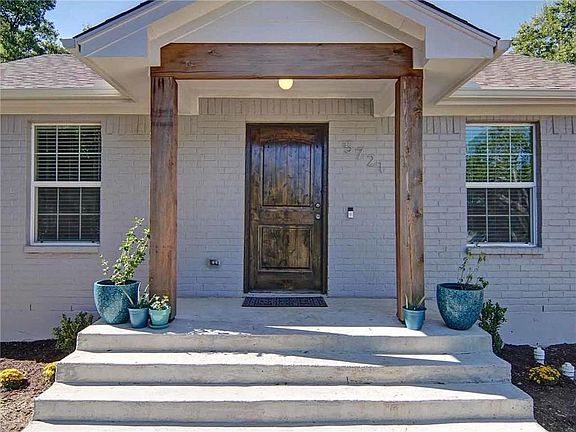 2nd image of 5721 La Barranca St