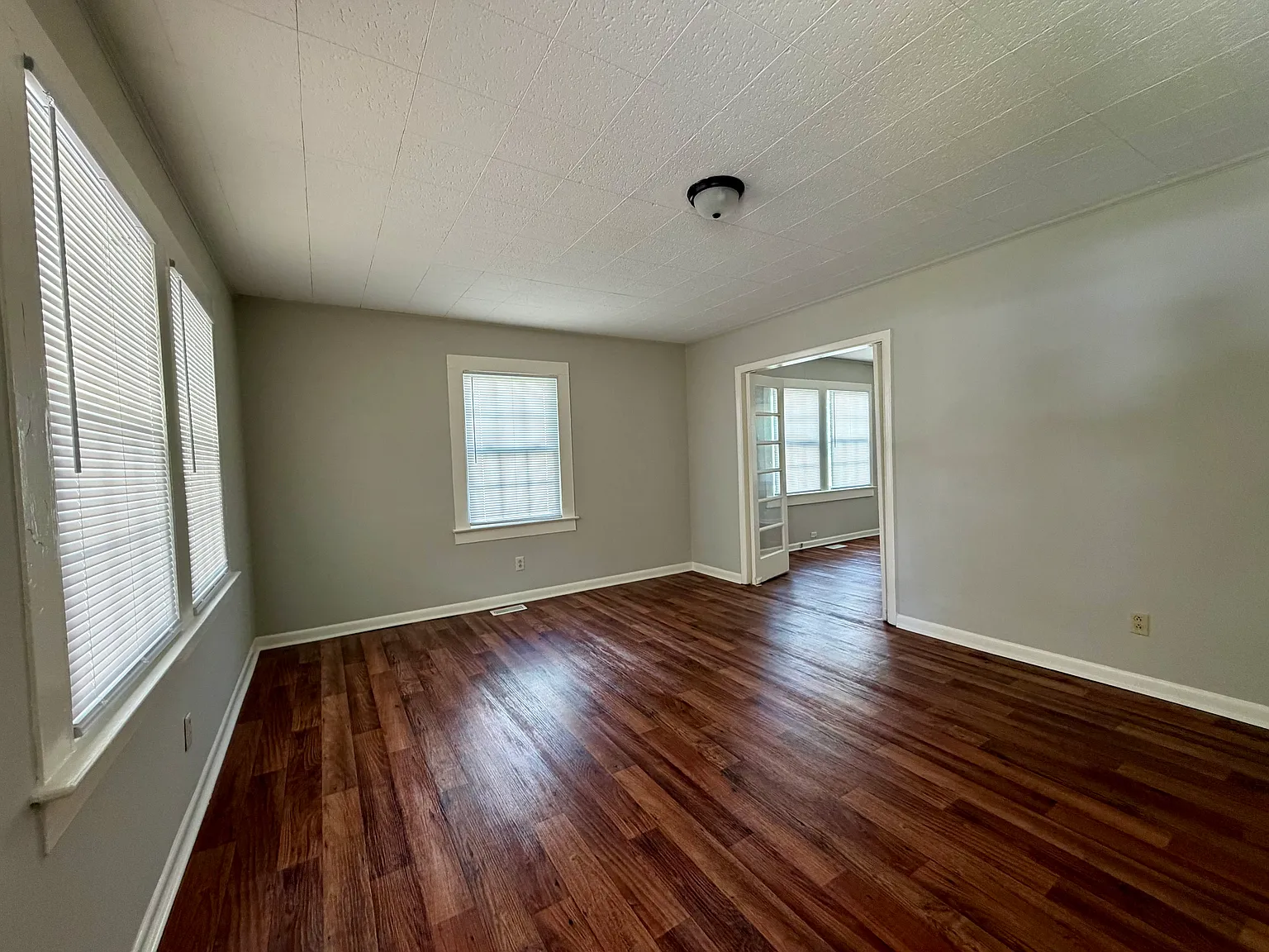 2 bed, 1064 sqft, $1,295 — Photo 2