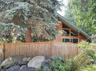 345 Moko Pl, La Conner, WA 98257