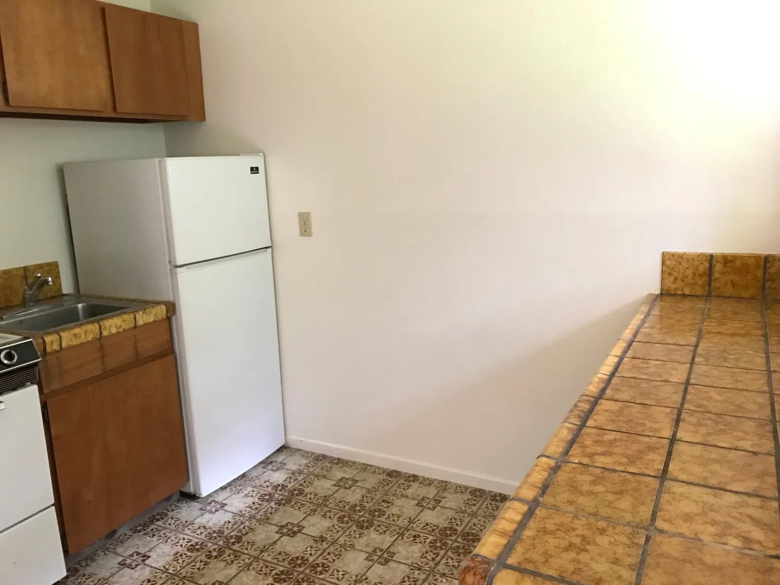 Studio, 500 sqft, $1,999 — Photo 3