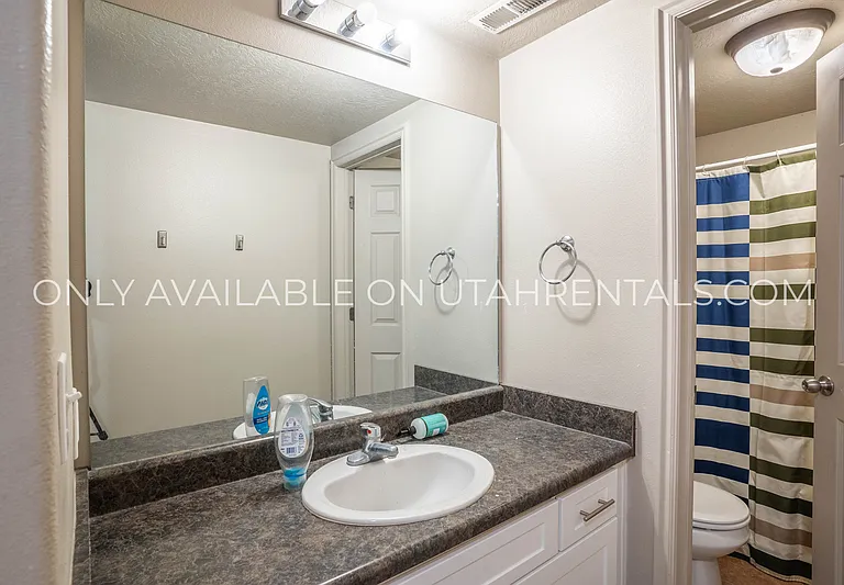 862 E 700 N #B1-2 — Photo 26