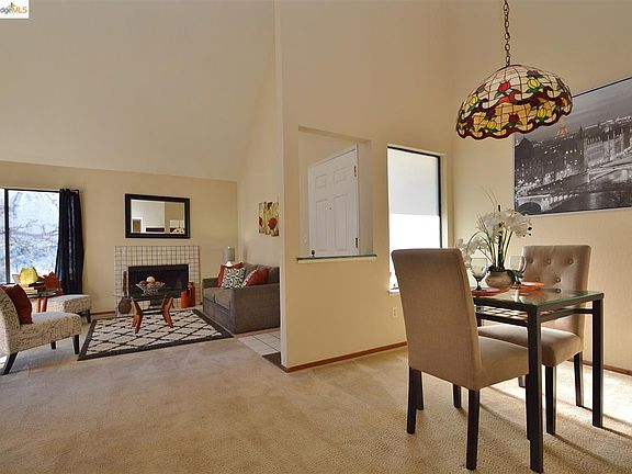 5th image of 3633 West Ct