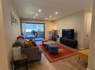 1431 Marchbanks Dr APT 4, Walnut Creek, CA 94598
