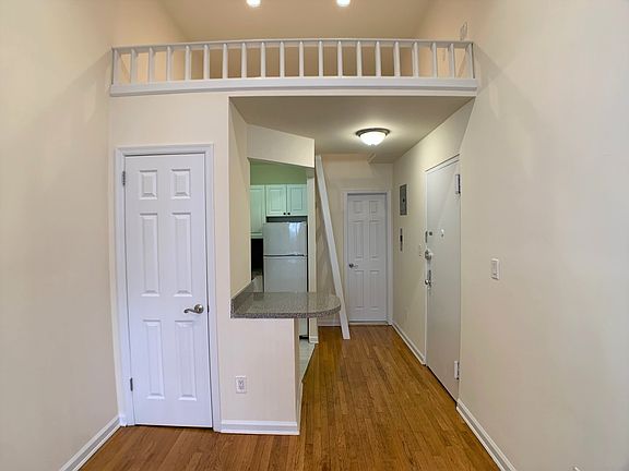 3rd image of 330 E 77th St APT 1B