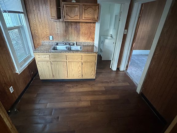 3rd image of 1427 E 51st St #1