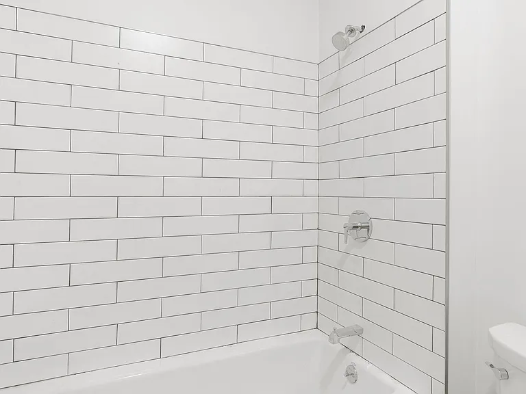31 Centre St #201 — Photo 12