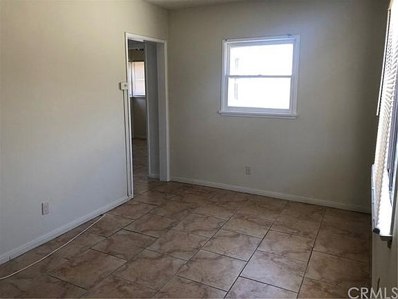 3rd image of 737 E Deloras Dr