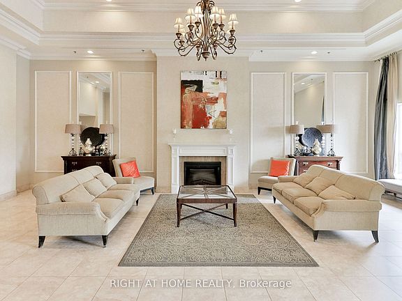 4th image of 8 Maison Parc Ct #305