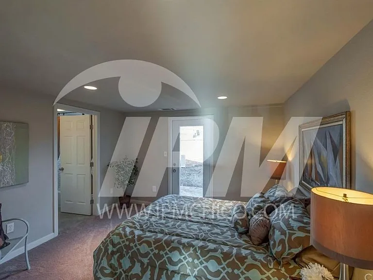 842 Alice Ln — Photo 11