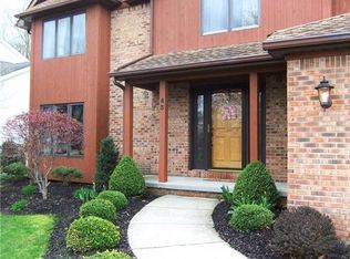 43 Hoviland Ct, Getzville, NY 14068