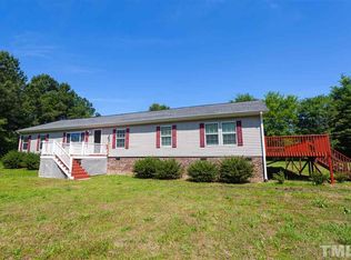 89 Horse View Ln, Fuquay Varina, NC 27526