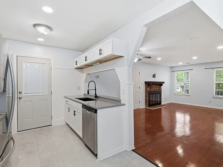 7668 NW Chatham Cir — Photo 13