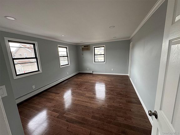 5th image of 419 Milford Street