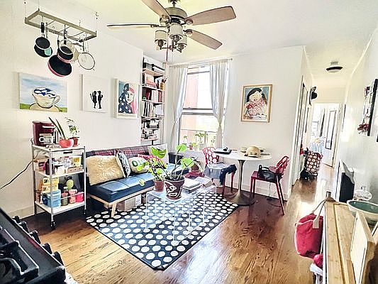 1st image of 245 W 115th St APT 15