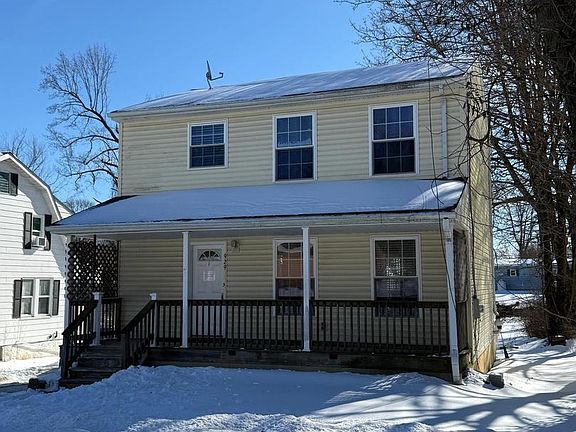 2nd image of 929 W Main St