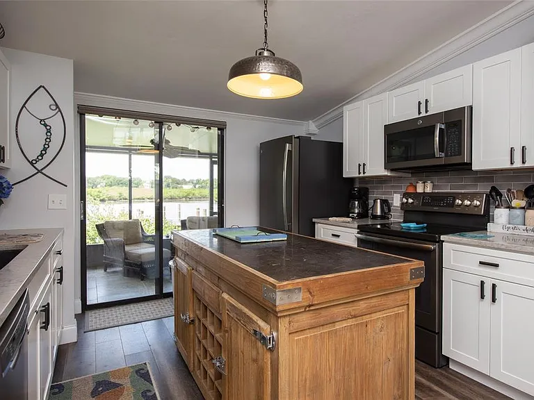 58 Sabal Cay Ct — Photo 18