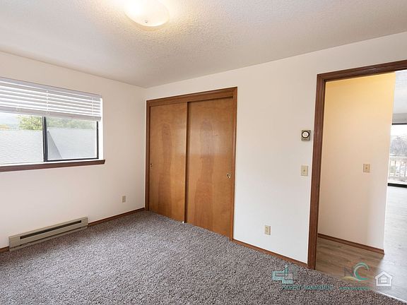 5th image of 400 Necanicum Dr APT 05
