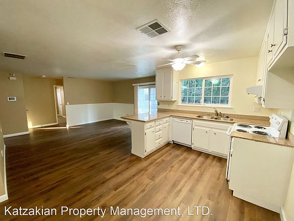 5th image of 3306 Riverton Way
