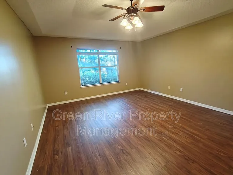 1845 Weston Cir — Photo 16