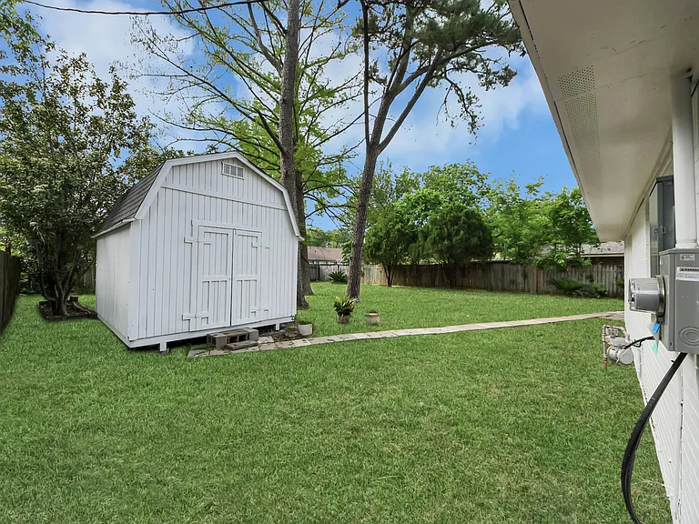 2407 Crestdale Dr — Photo 37