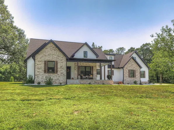 16110 W Chapel Hills Lane, Carthage, MO 64836