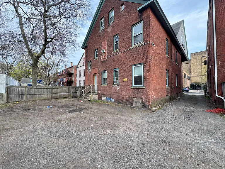 61 Lake Pl — Photo 34