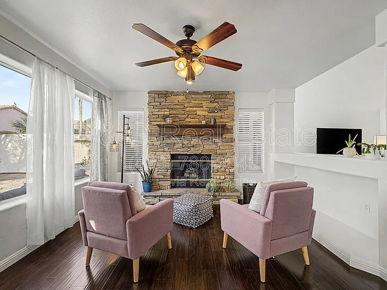 3910 E Rosemonte Dr — Photo 6