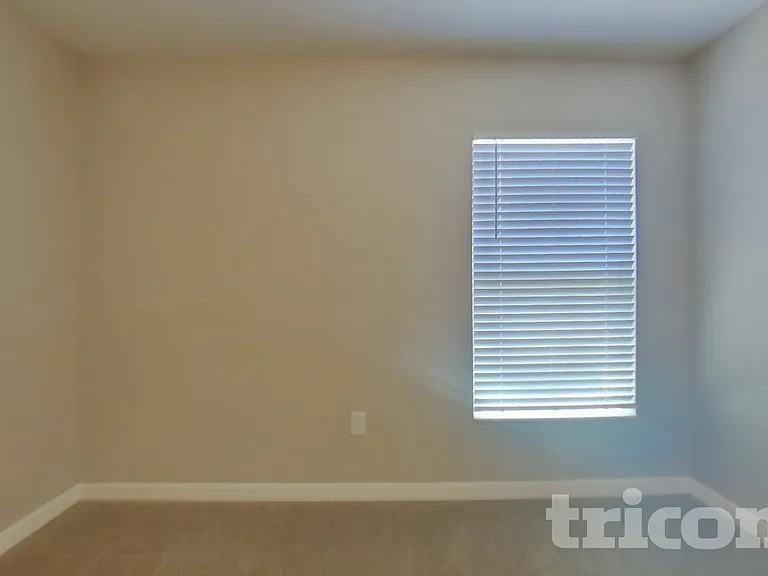 1724 Broad Winged Hawk Dr — Photo 12