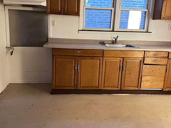 4th image of 4860 Northcote Ave APT Uf