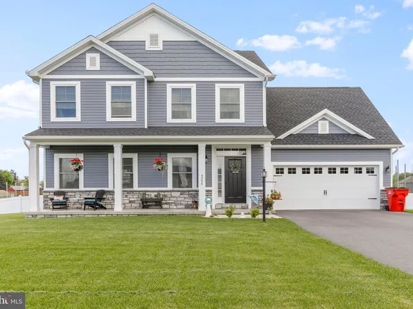 5754 Gabrielle Ln, Chambersburg, PA 17202